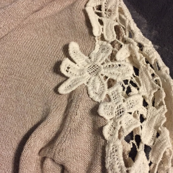 Lace Shoulder Sweater ⚠️Final Price Reduction ⚠️ - Picture 2 of 7